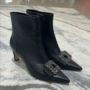 Marian Sophisticated Black Leather Boots with Crystal-Studded Bow